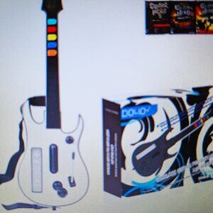 DOLIOV WIRELESS GUITAR WHITE with BLACK TRIM